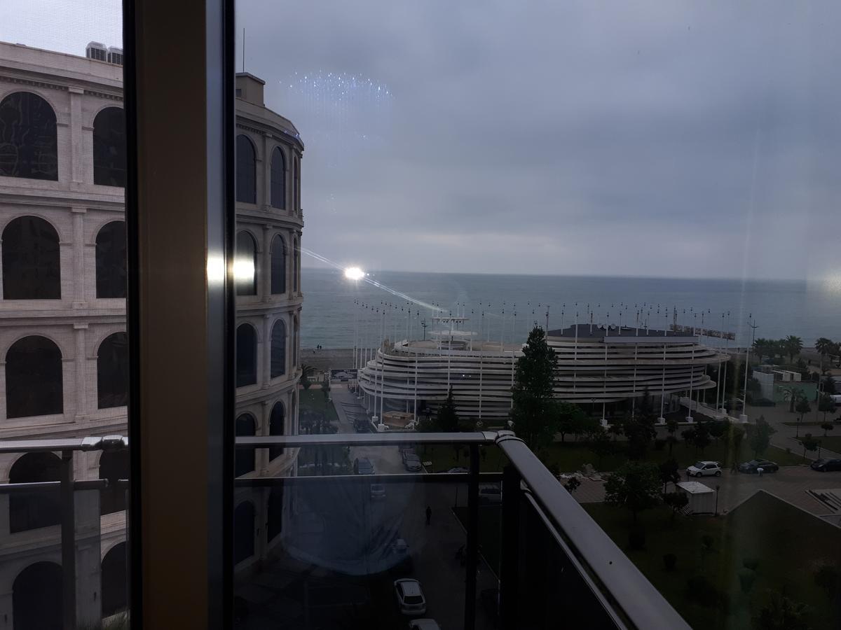 Aparthotel Calypso In Orbi バトゥーミ エクステリア 写真